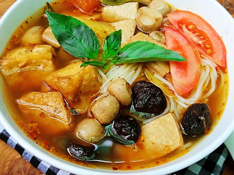 Cách nấu bún thái chay